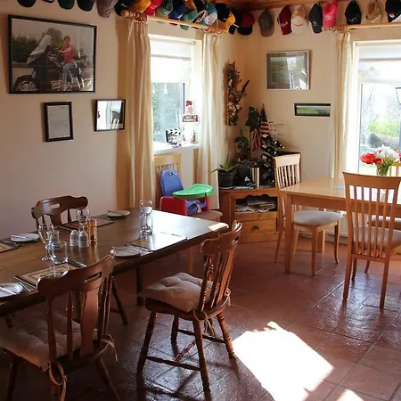 Kajon House Bed & Breakfast 4*